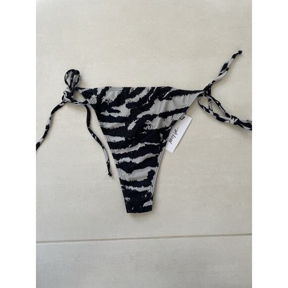 Nasty Gal Swim String Bikini Bottom Zebra Print Swimwear - Picture 6 of 10
